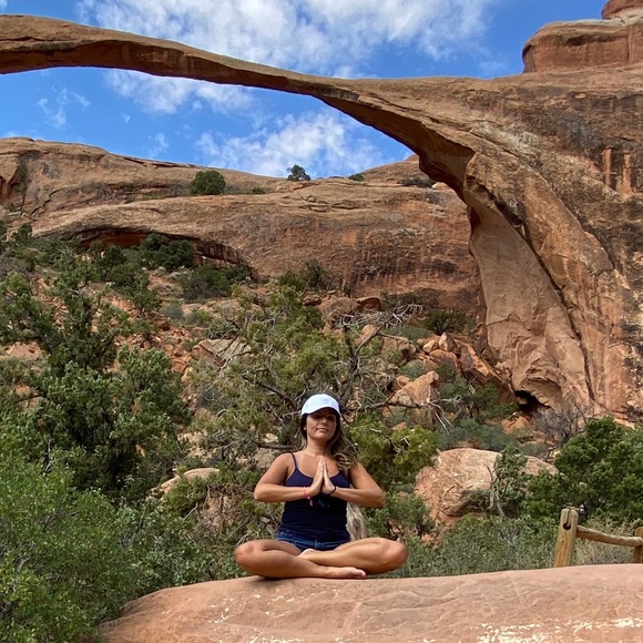 Meet your Posher, Nicole - Picture 10 of 10